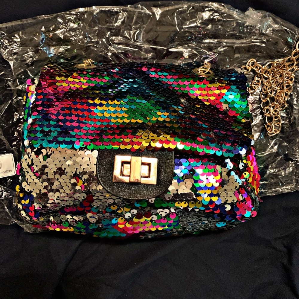Multicolored sequins purse